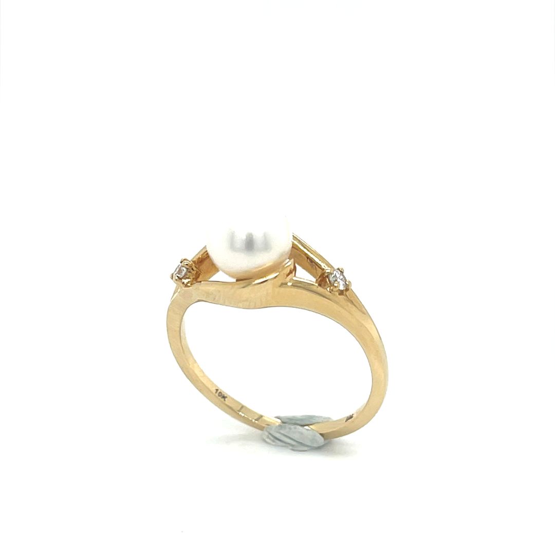 Gold ring with pearl ALD-16320